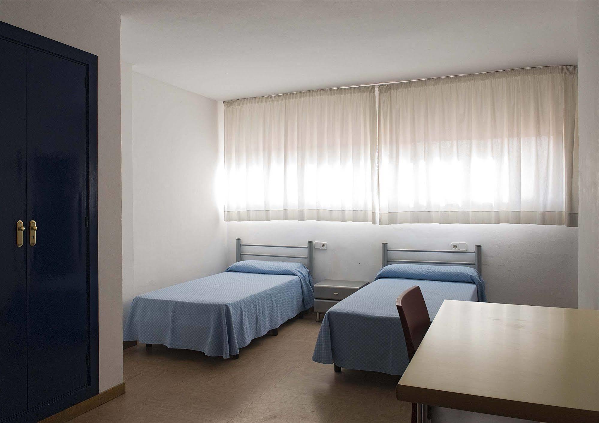 Albergue Inturjoven Sevilla Exterior foto